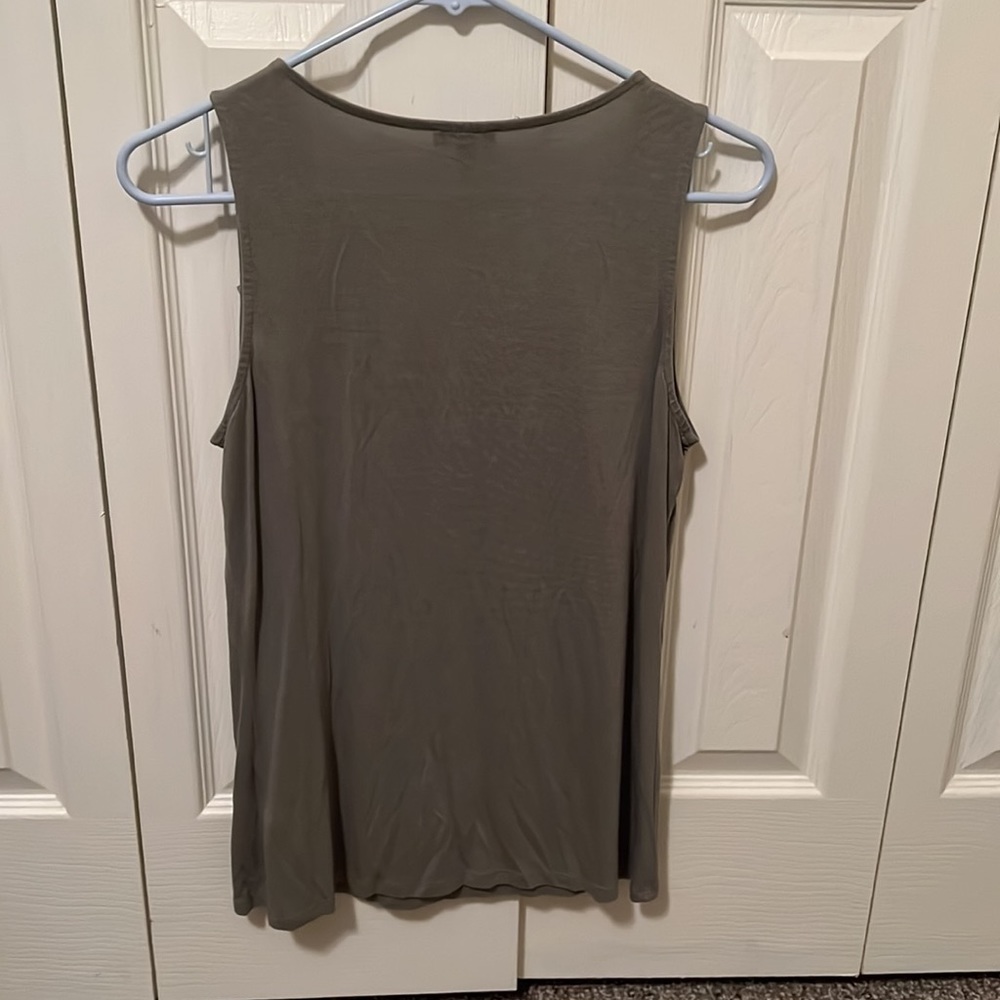Talbots sleeveless green top, size small, good condition - Picture 2 of 4